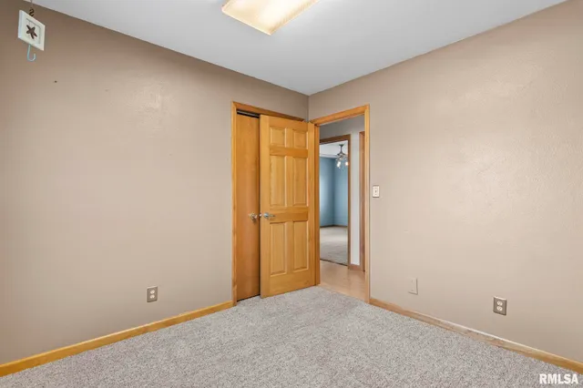 $220,000 | 814 Hackberry Drive, Chatham, IL 62629