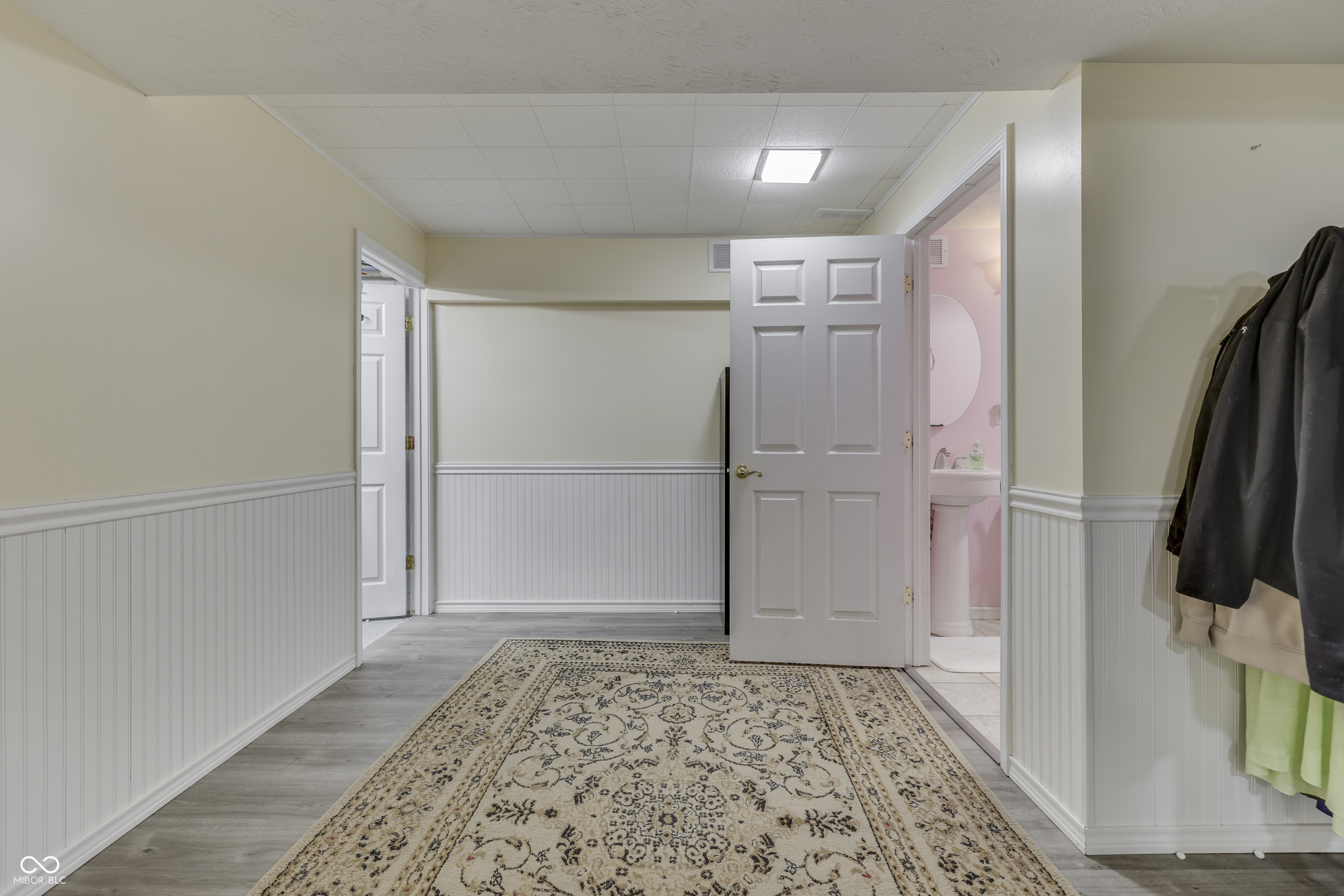 4206 Ridgeway Avenue Columbus, IN 47203 - Photo 46 of 71