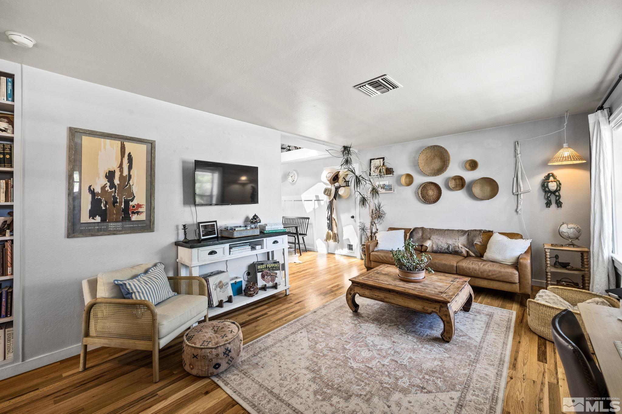 845 Ryan Lane Reno, NV 89503 - Photo 5 of 34 Photo 5