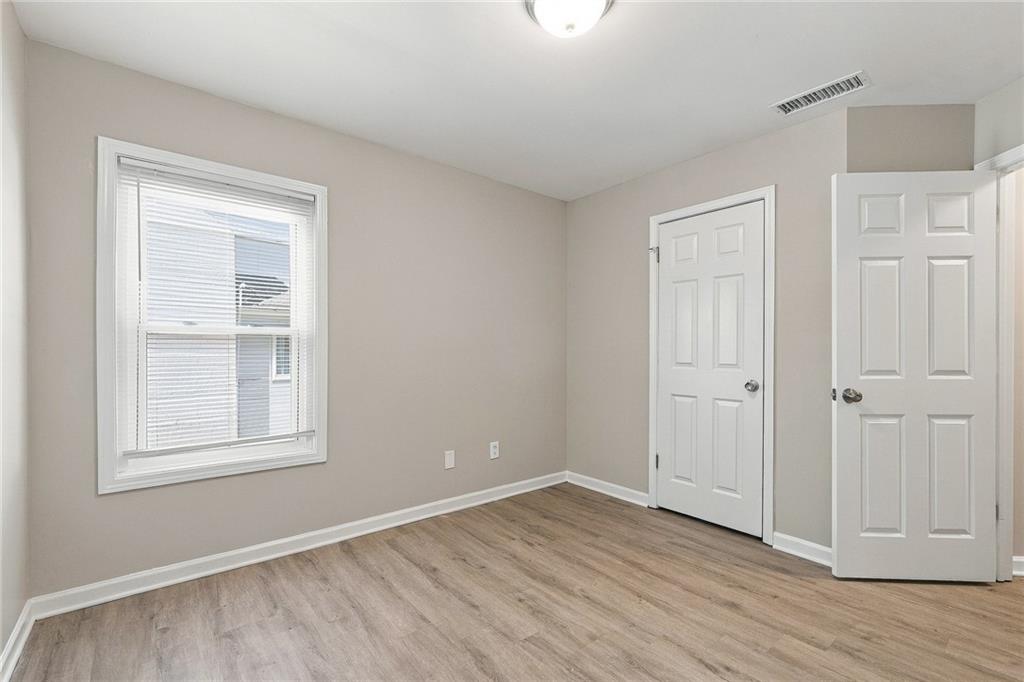 1607 Jonesboro Road Southeast Atlanta, GA 30315 - Photo 10 of 17 Gallery Image 10