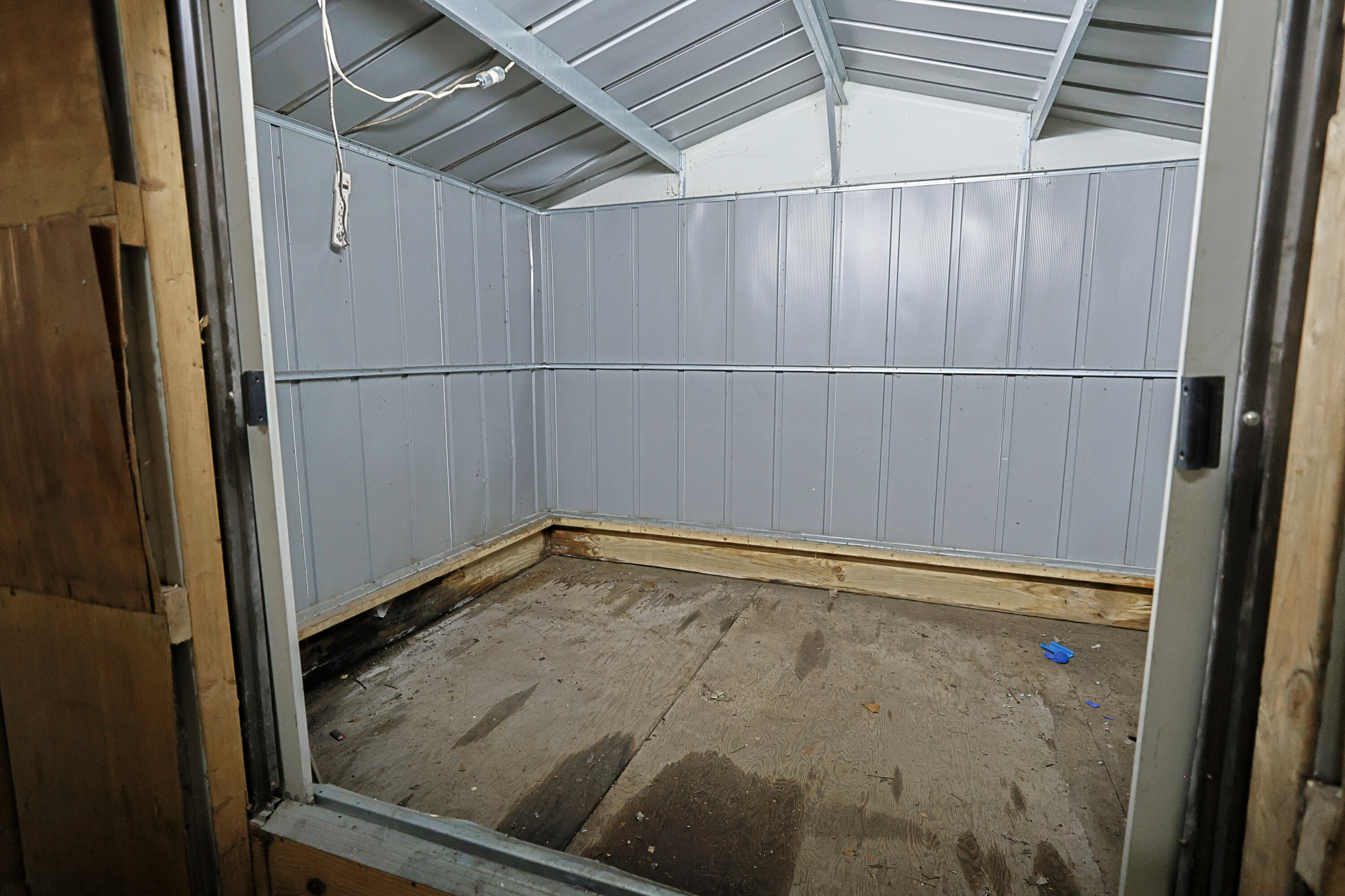 60123 Dailey Road Cassopolis, MI 49031 - Photo 32 of 43 Attached Shed