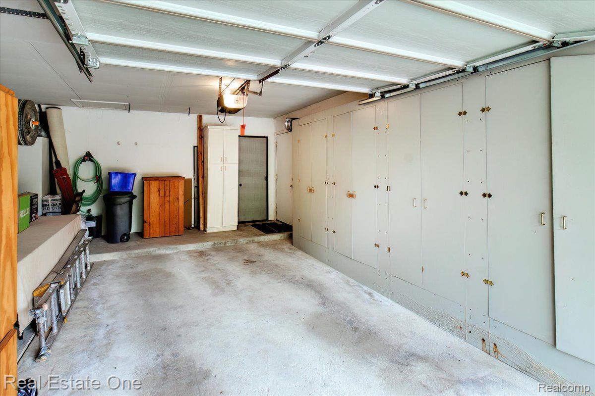 951 Wexford Way Rochester, MI 48307 - Photo 36 of 46 Gallery Image 36