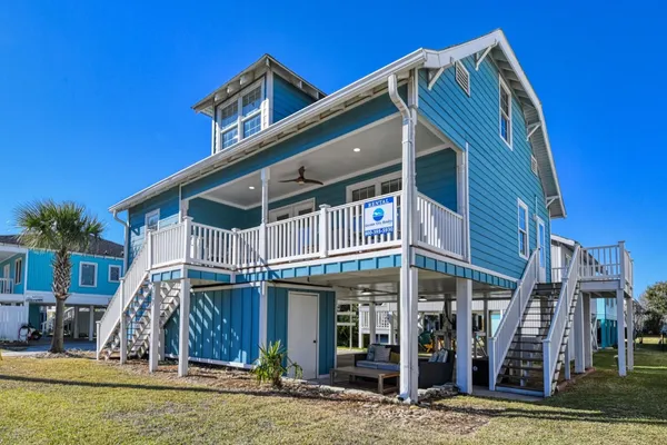 $695,000 | 719 North Waccamaw Drive, Murrells Inlet, SC 29576