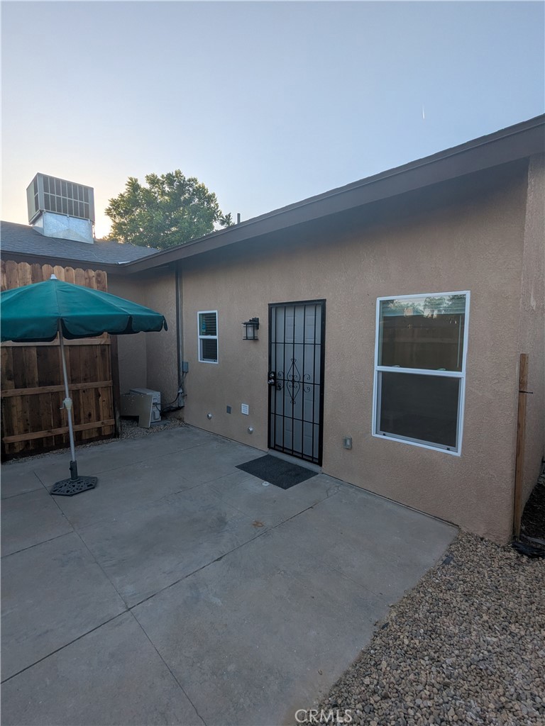 1209 Wilson Road, Unit A Bakersfield, CA 93304 - Photo 1 of 18