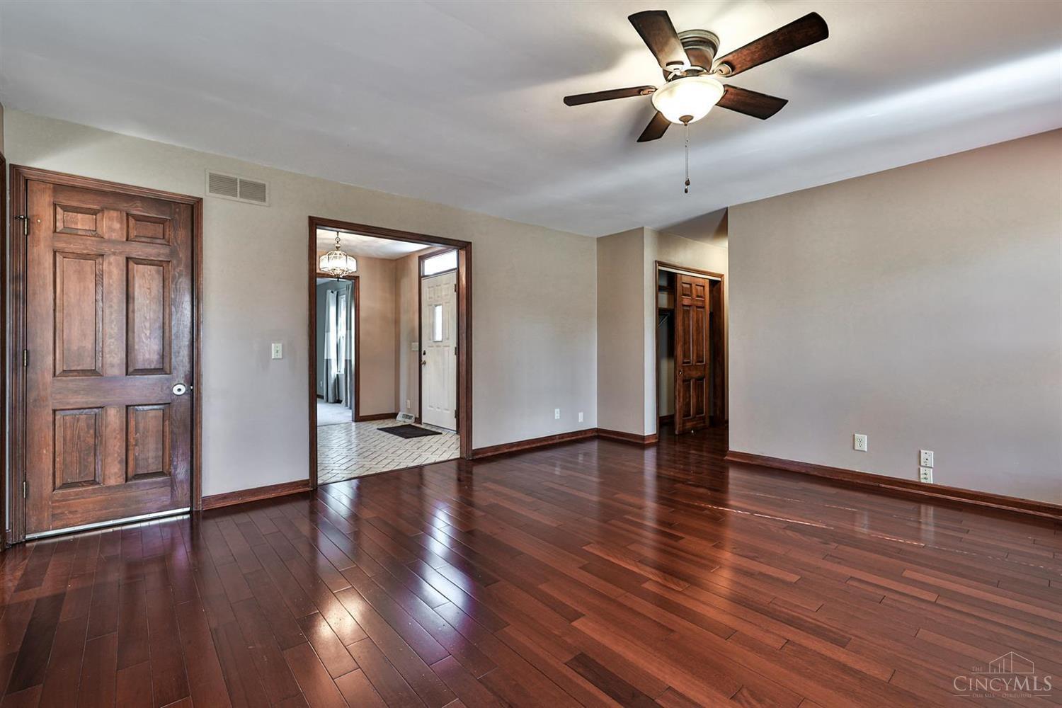 523 Pepper Ridge Road Cincinnati, OH 45244 - Photo 11 of 60 Gallery Image 11