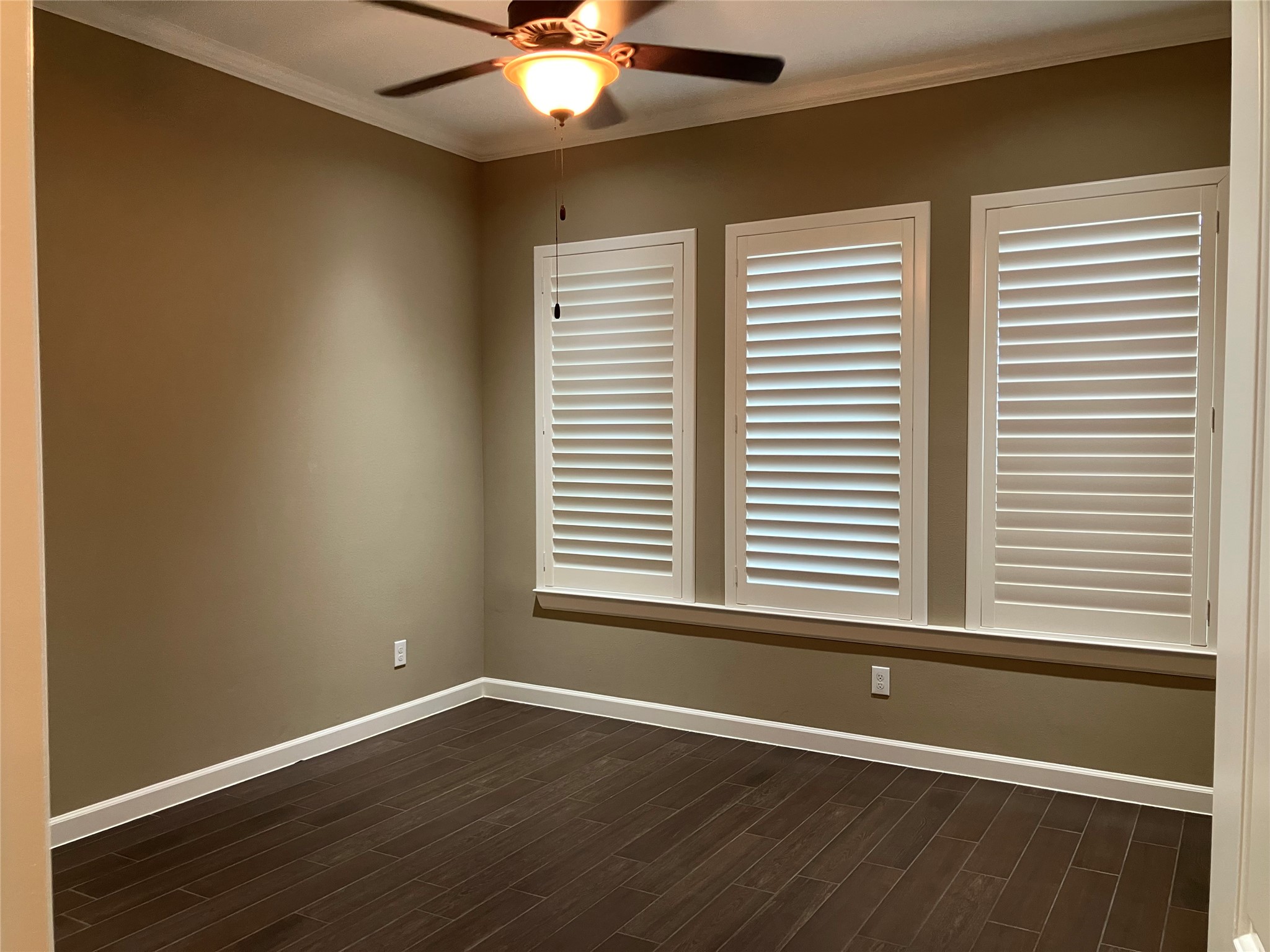 131 Castlegate Lane Houston, TX 77065 - Photo 13 of 24 master bedroom
