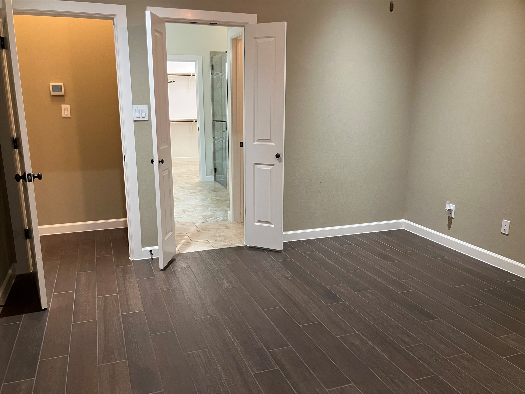 131 Castlegate Lane Houston, TX 77065 - Photo 14 of 24 master bedroom