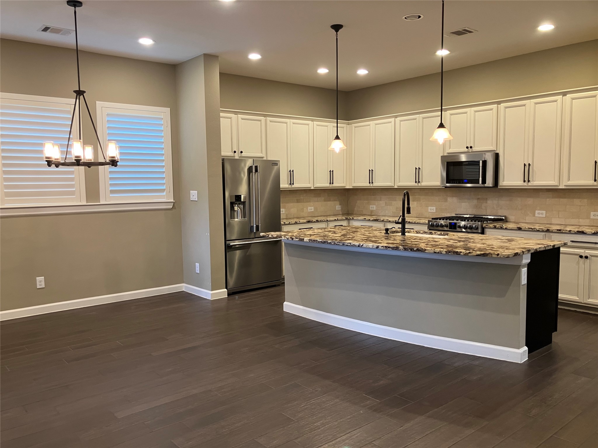 131 Castlegate Lane Houston, TX 77065 - Photo 19 of 24 dining room and kitchen