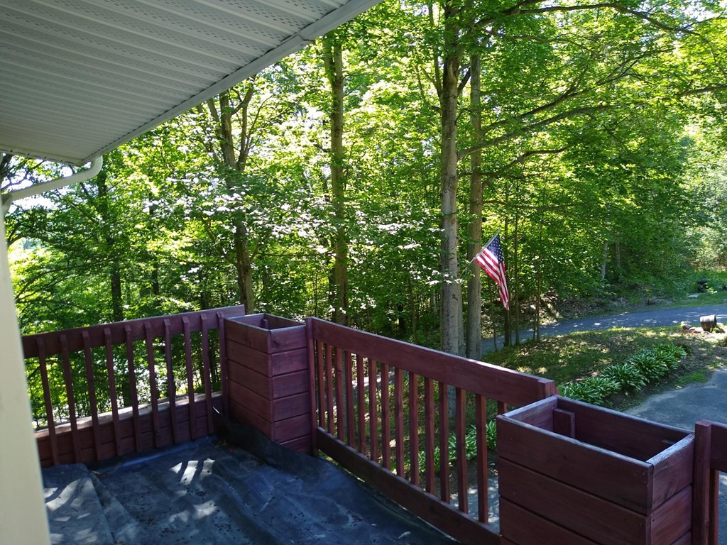 139 Kent Falls Road Morrisonville, NY 12962 - Photo 27 of 32 Gallery Image 27