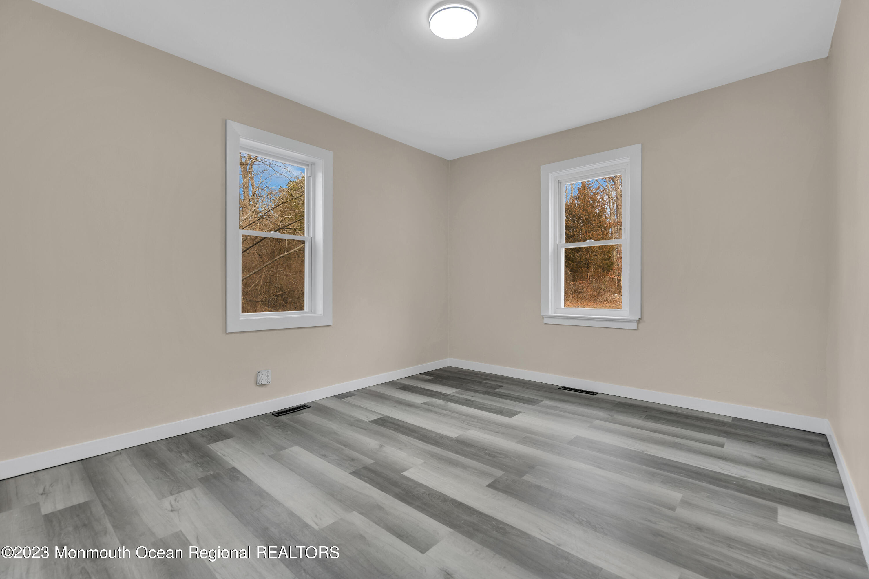 44 Gunning River Road Barnegat, NJ 08005 - Photo 16 of 38 021_dsc03478