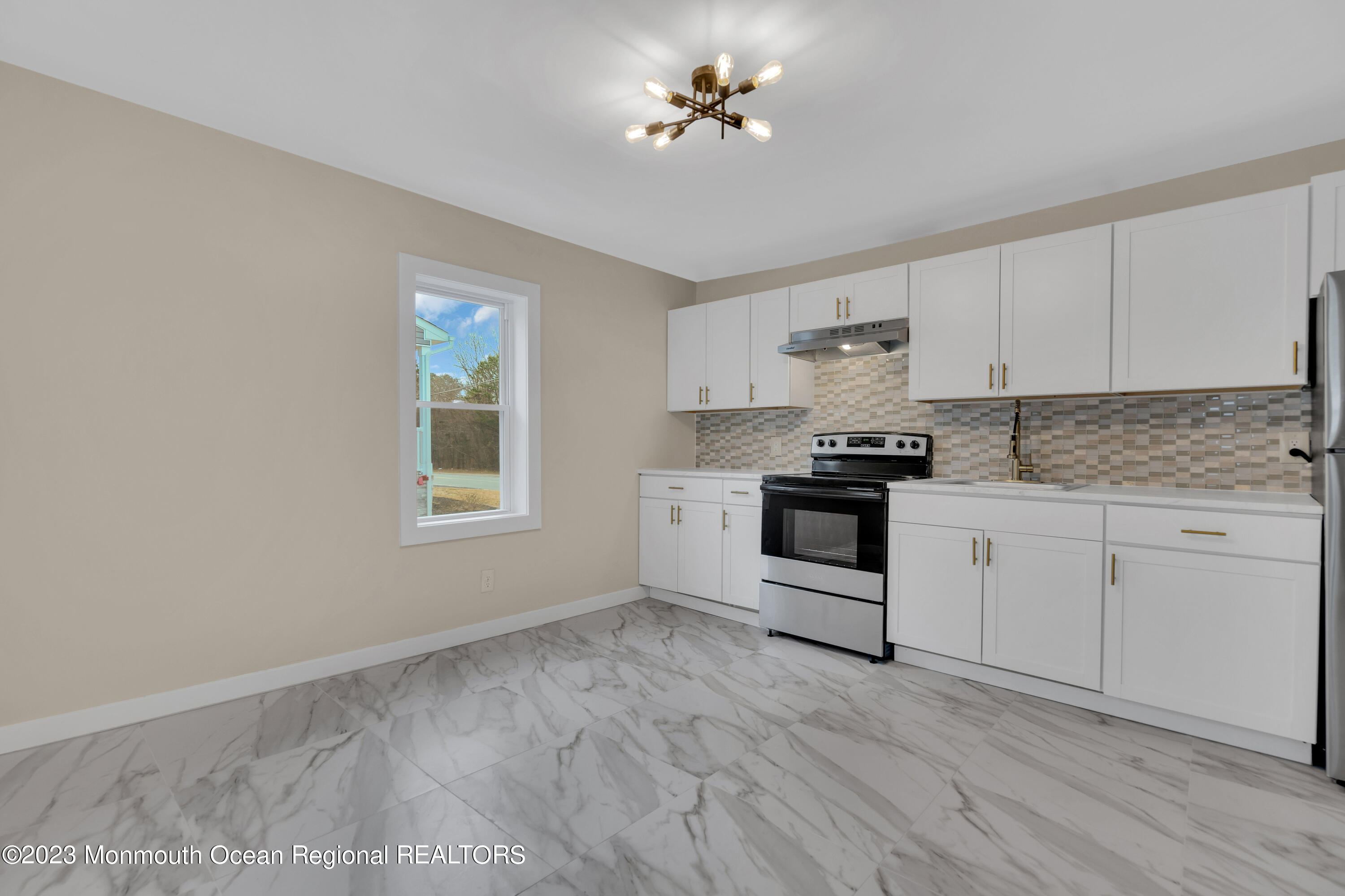 44 Gunning River Road Barnegat, NJ 08005 - Photo 8 of 38 015_dsc03433
