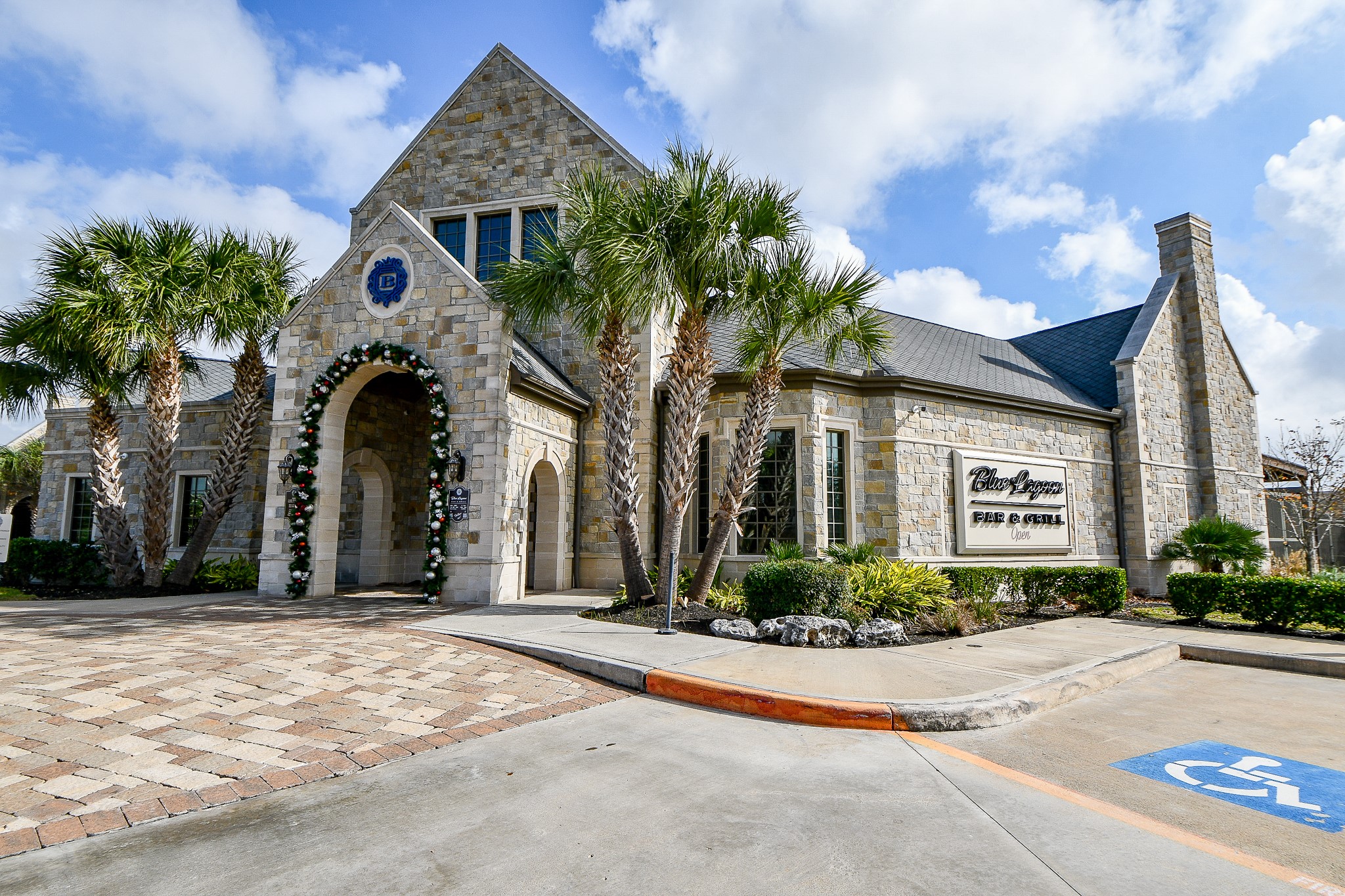 15210 Ordie Run Drive Humble, TX 77346 - Photo 31 of 40 a front view of a house with garden