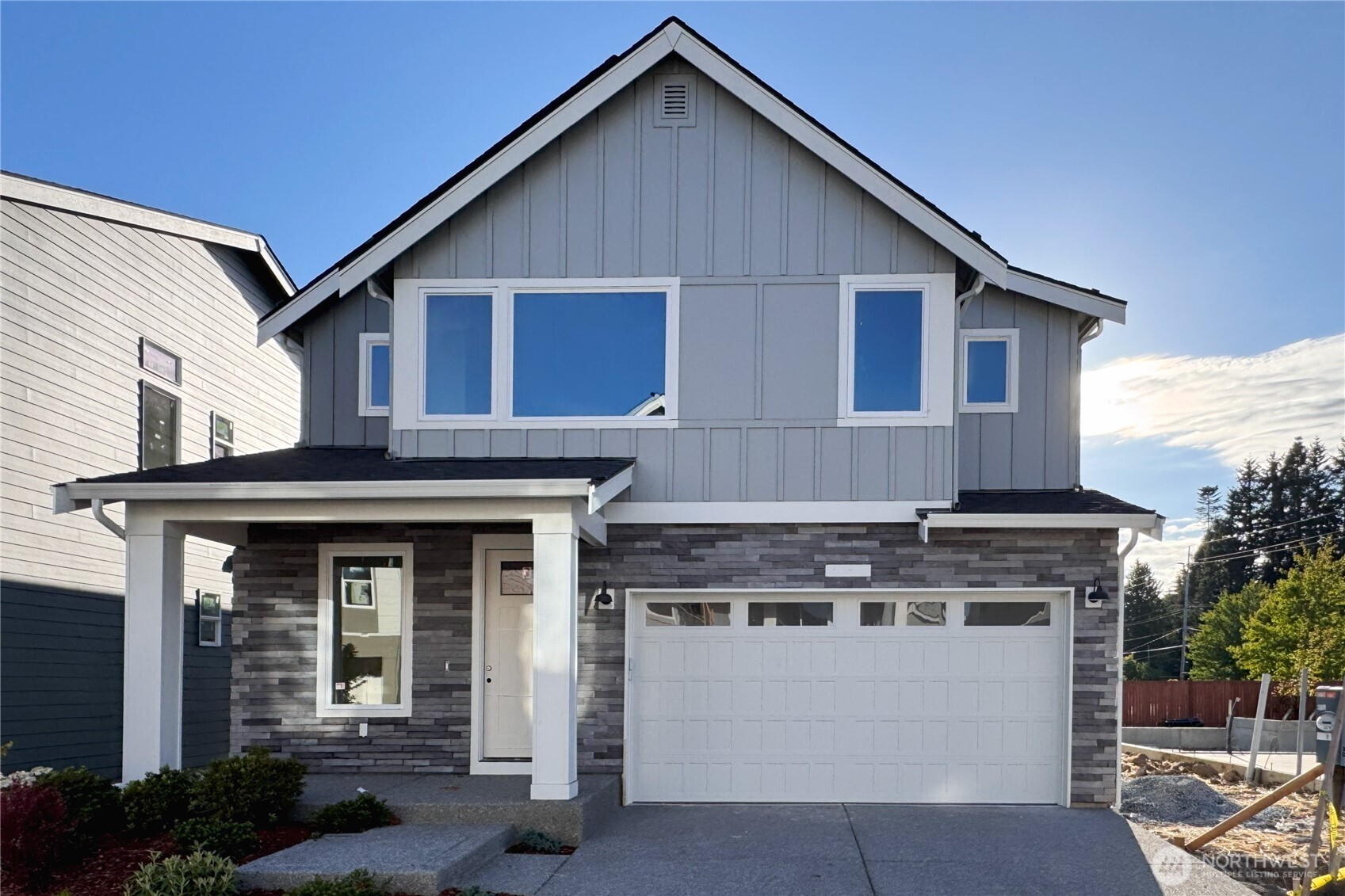 22016 81st Place West Edmonds, WA 98026 - Photo 1 of 28