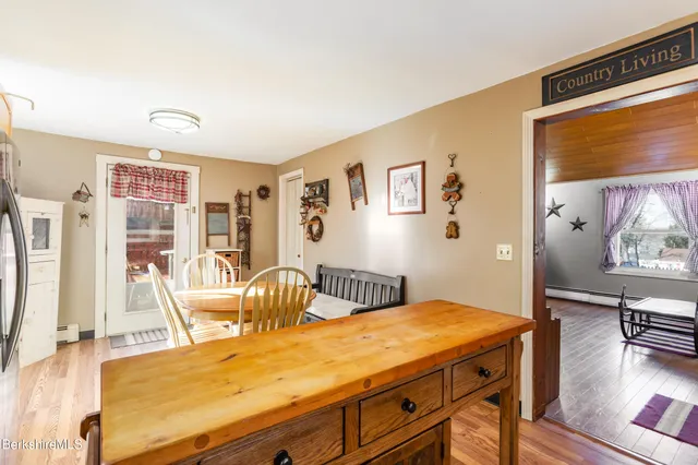 $279,900 | 30 Pinehurst Avenue, Pittsfield, MA 01201