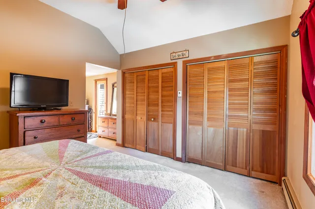 $279,900 | 30 Pinehurst Avenue, Pittsfield, MA 01201