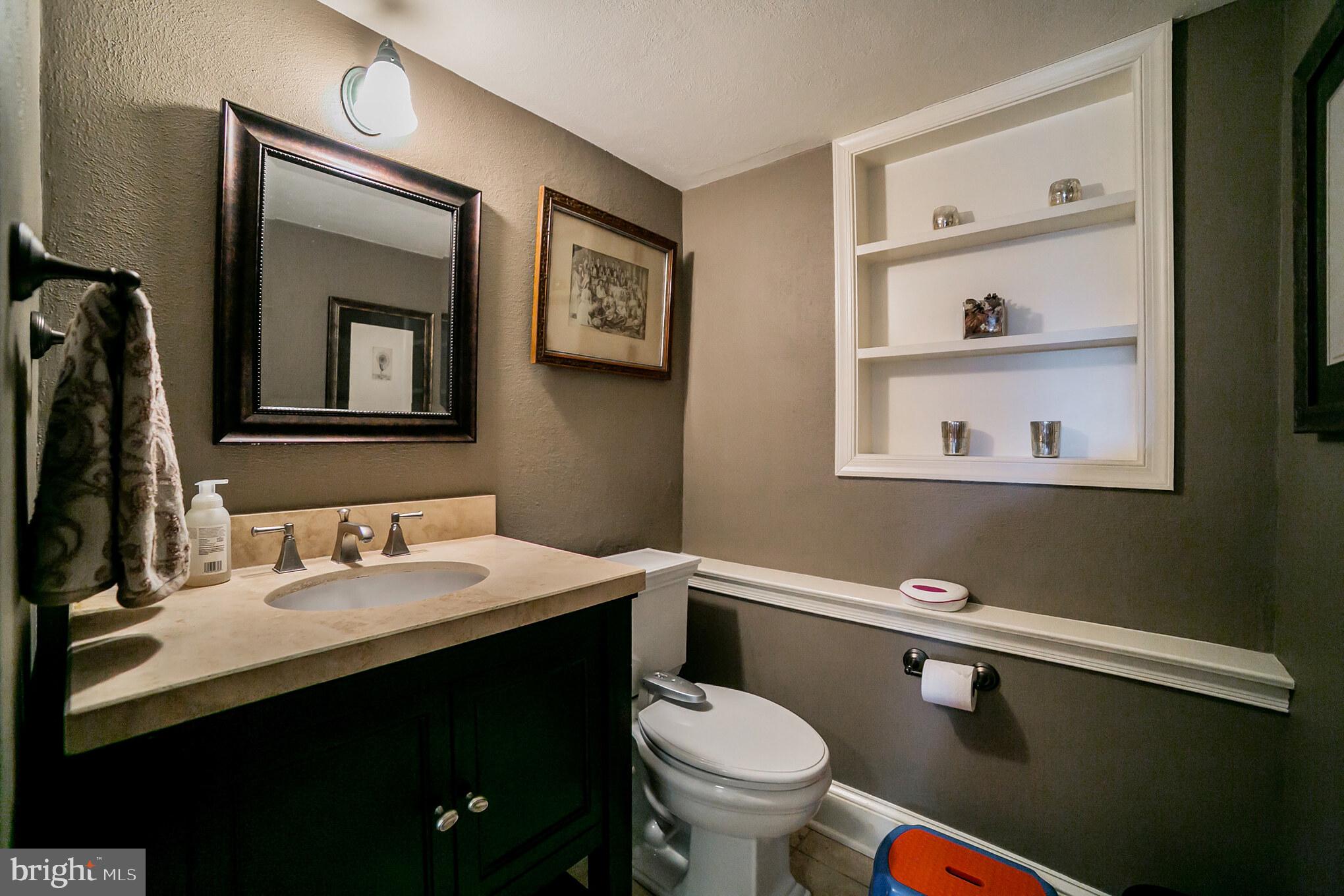 336 Devonshire Road Devon, PA 19333 - Photo 16 of 35 Powder room