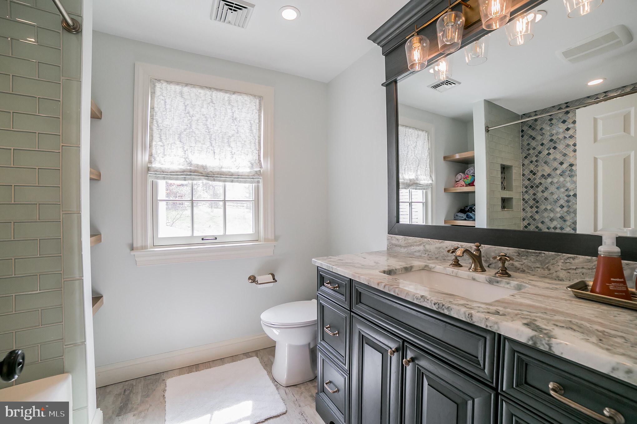 336 Devonshire Road Devon, PA 19333 - Photo 20 of 35 Hall Bath