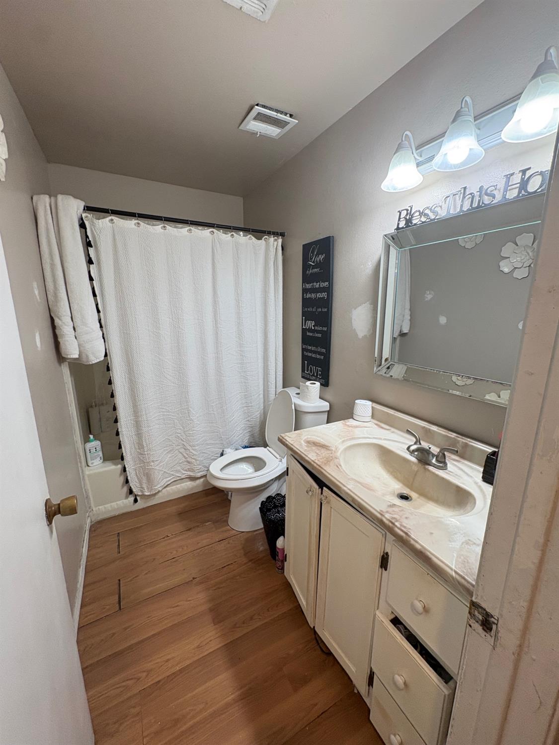 657 West Parlier Avenue, Unit 116 Reedley, CA 93654 - Photo 6 of 9