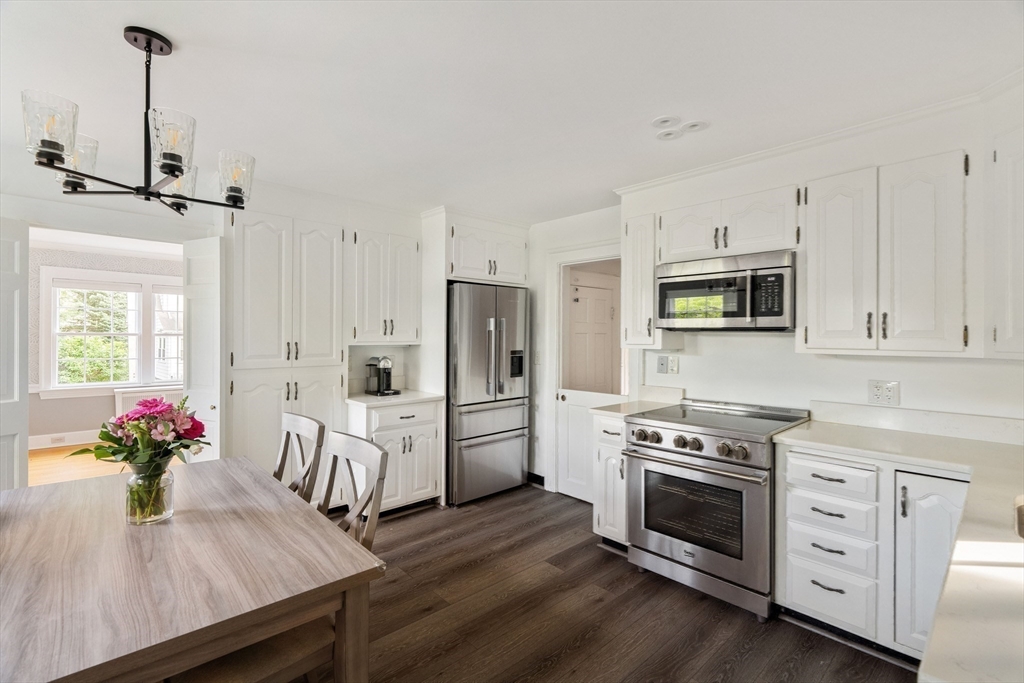51 Fulton Street Dedham, MA 02026 - Photo 14 of 39