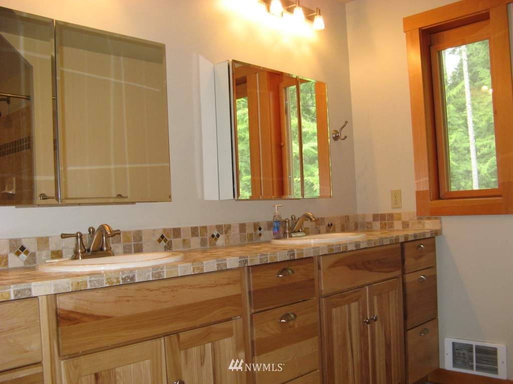 123 Eliza Road Lopez Island, WA 98261 - Photo 9 of 13