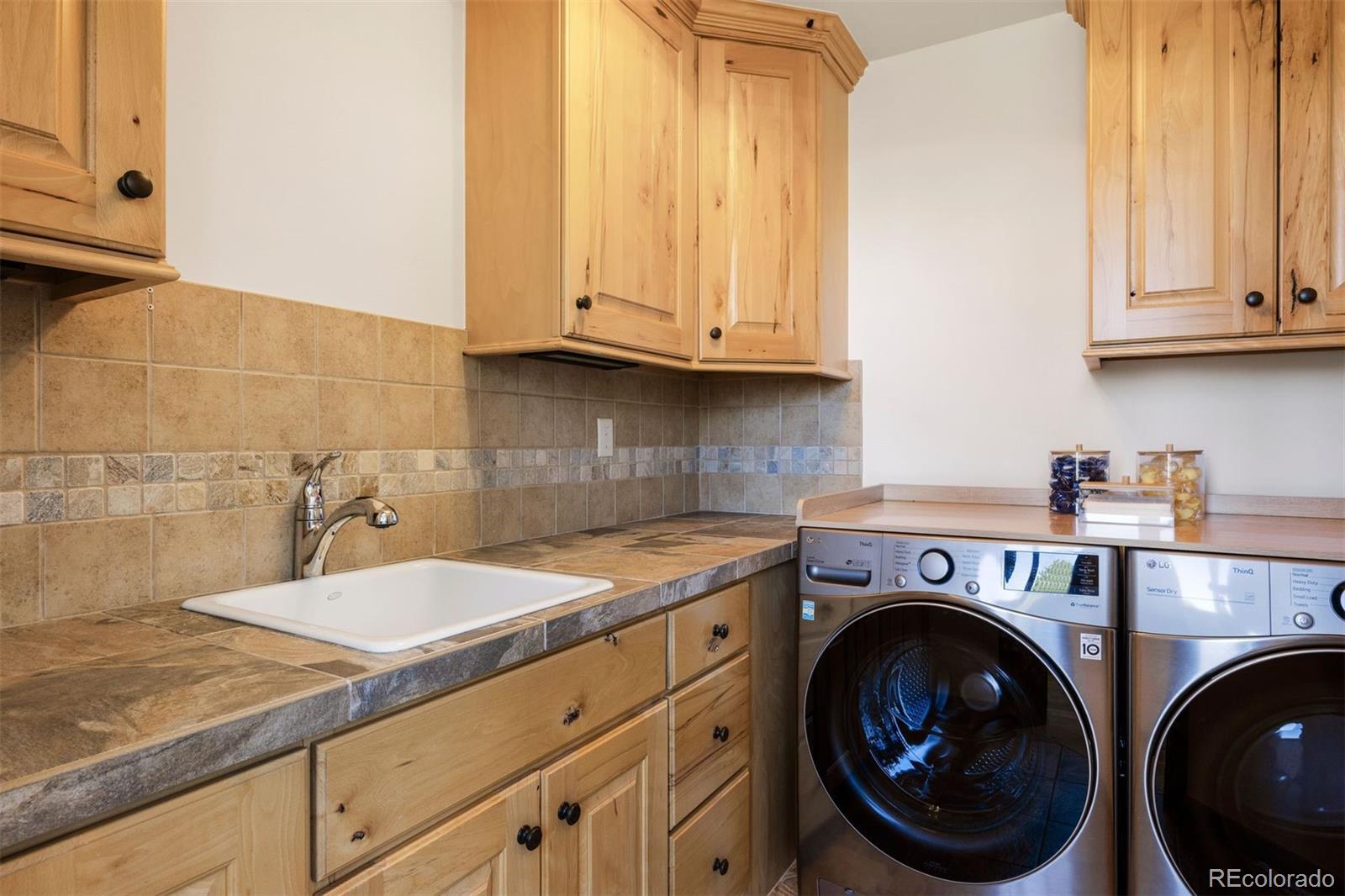 5845 Amber Ridge Drive Castle Pines, CO 80108 - Photo 18 of 44