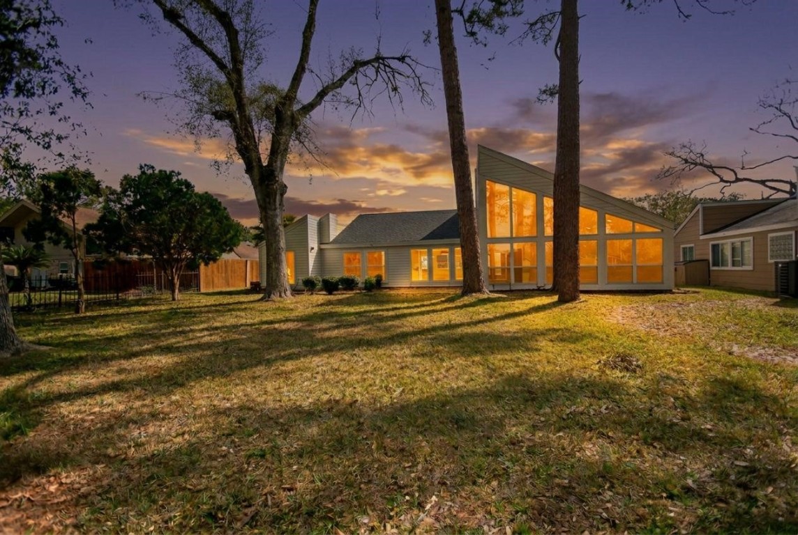 3322 Robinson Road Missouri City, TX 77459 - Photo 1 of 27 a view of a house with a yard