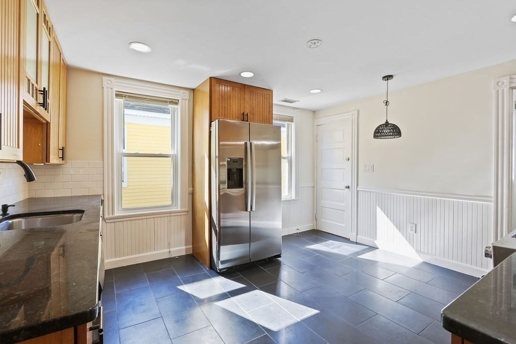 30 Tuttle Street, Unit 2 Boston, MA 02125 - Photo 4 of 24
