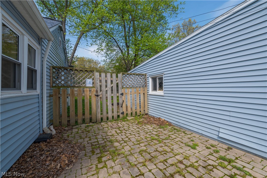 258 Vineyard Road Avon Lake, OH 44012 - Photo 36 of 50