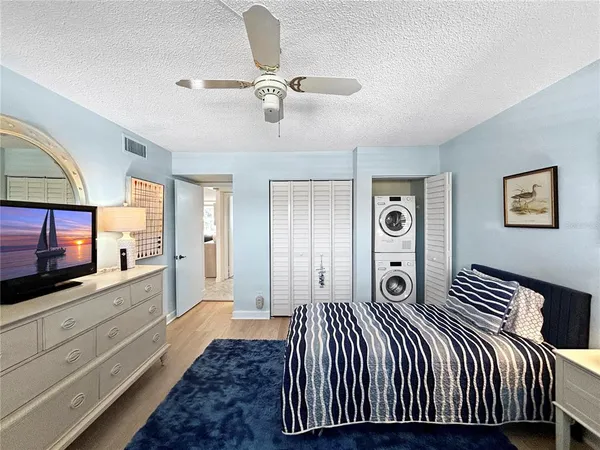 $6,000 | 4325 Gulf Of Mexico Drive, Unit 305, Longboat Key, FL 34228