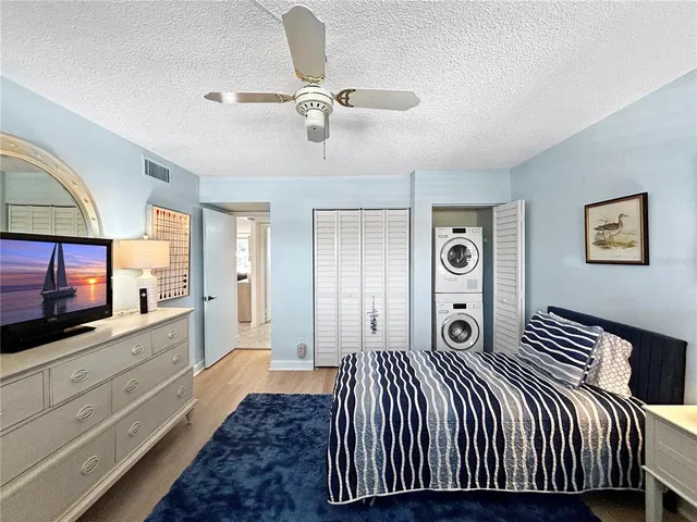 $6,000 | 4325 Gulf Of Mexico Drive, Unit 305, Longboat Key, FL 34228