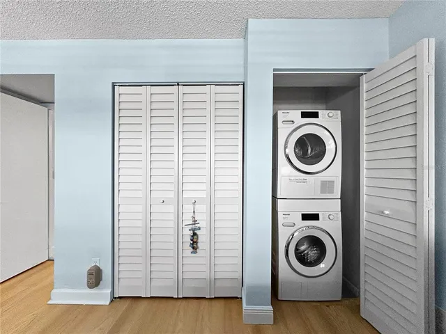 $6,000 | 4325 Gulf Of Mexico Drive, Unit 305, Longboat Key, FL 34228