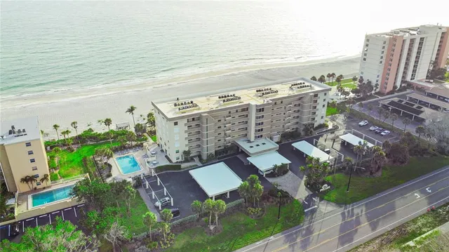 $6,000 | 4325 Gulf Of Mexico Drive, Unit 305, Longboat Key, FL 34228