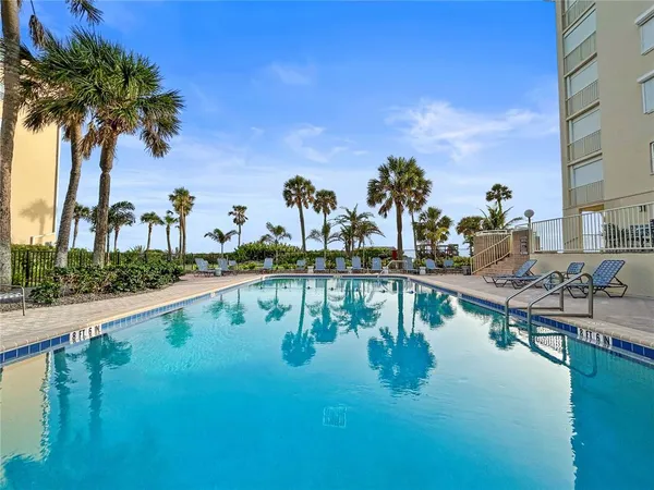 $6,000 | 4325 Gulf Of Mexico Drive, Unit 305, Longboat Key, FL 34228