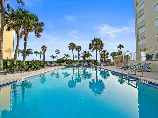 $6,000 | 4325 Gulf Of Mexico Drive, Unit 305, Longboat Key, FL 34228