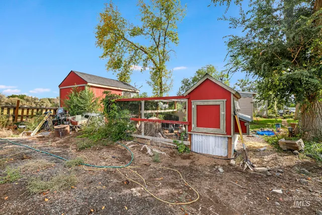 $330,000 | 4343 North 1200 East, Buhl, ID 83316