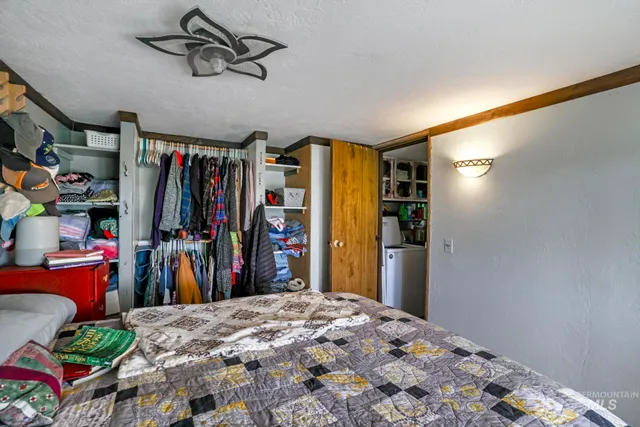 $330,000 | 4343 North 1200 East, Buhl, ID 83316