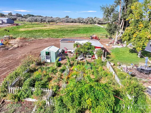 $330,000 | 4343 North 1200 East, Buhl, ID 83316