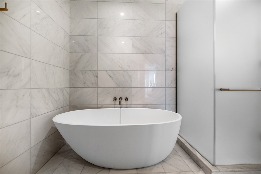 40 Trinity Place, Unit 27DE Boston, MA 02116 - Photo 11 of 22