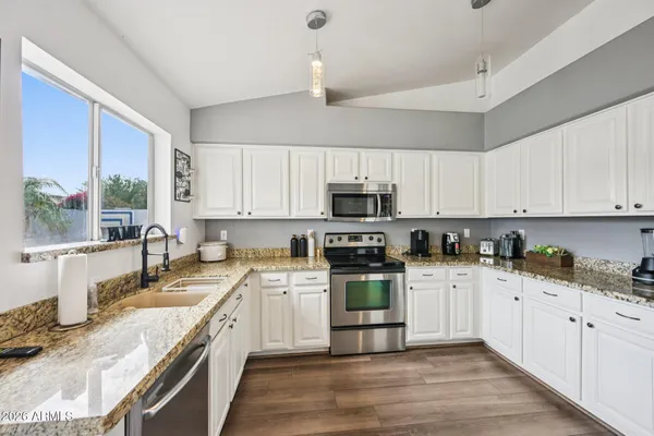 $585,000 | 2177 East Ranch Court, Gilbert, AZ 85296