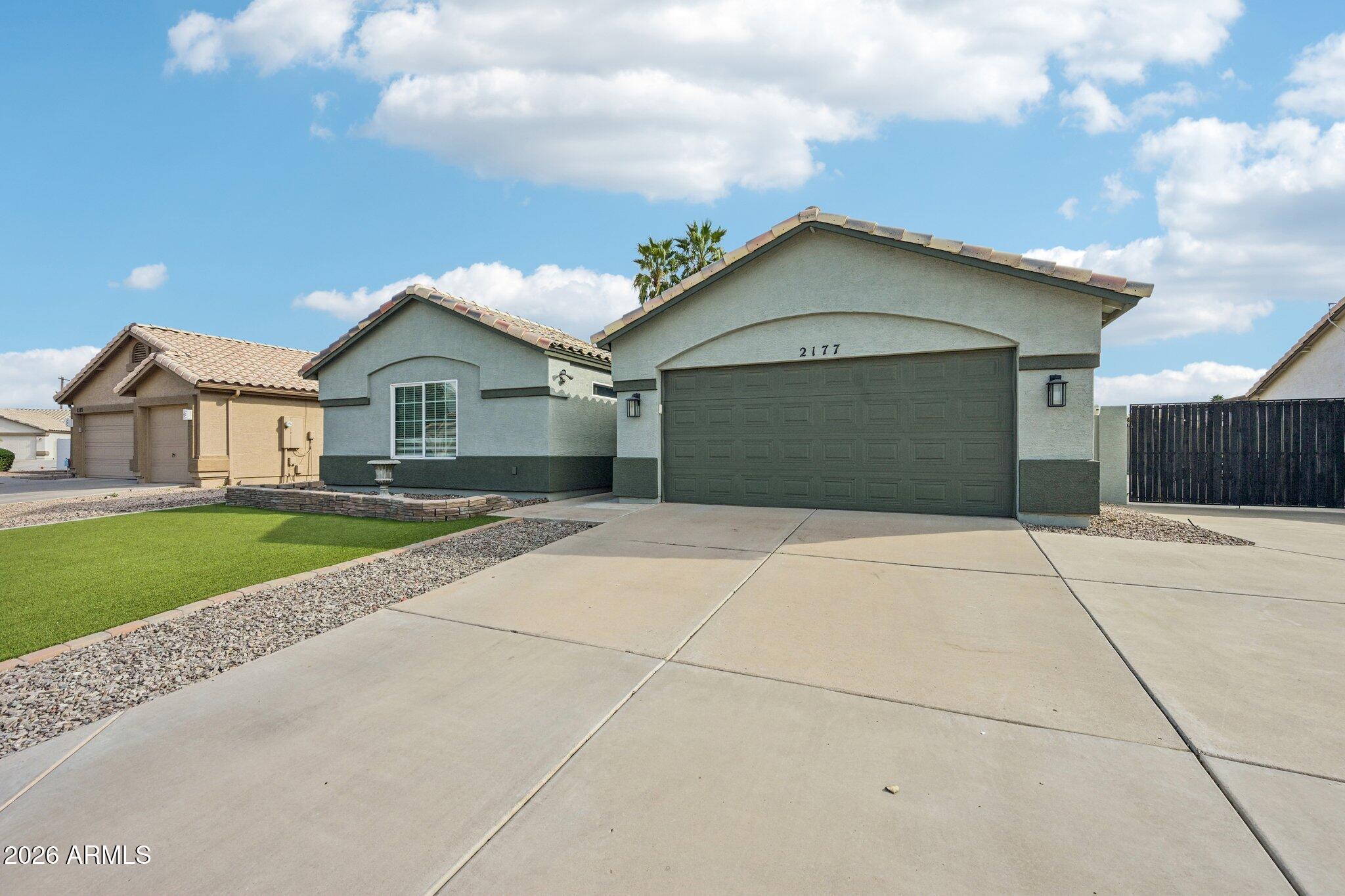 2177 East Ranch Court Gilbert, AZ 85296 - Photo 3 of 43 2-web-or-mls-E Ranch Ct-S1003-002