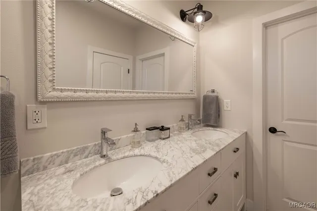 $925,000 | 374 Mountainaire Lane, Big Bear Lake, CA 92315