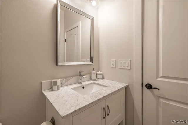 $925,000 | 374 Mountainaire Lane, Big Bear Lake, CA 92315