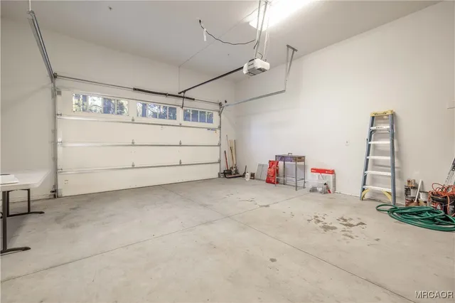 $925,000 | 374 Mountainaire Lane, Big Bear Lake, CA 92315