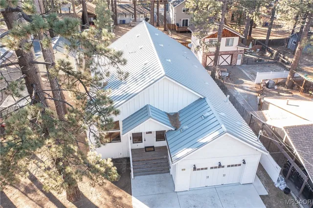 $925,000 | 374 Mountainaire Lane, Big Bear Lake, CA 92315