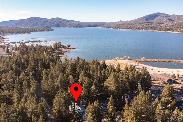 $925,000 | 374 Mountainaire Lane, Big Bear Lake, CA 92315