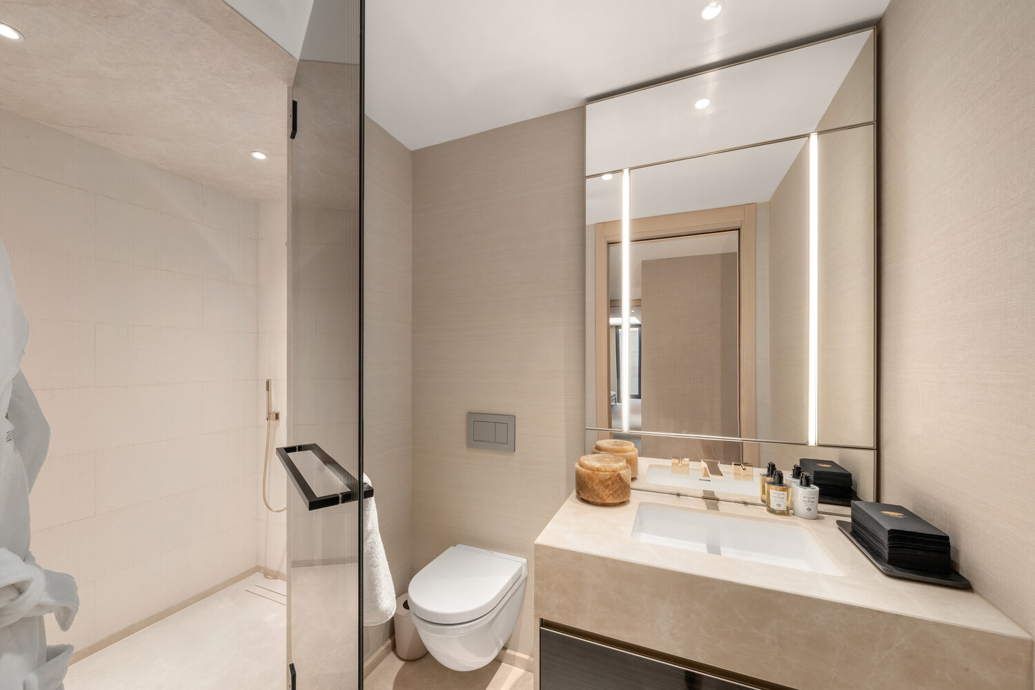 685 5th Avenue, Unit 9A Manhattan, NY 10022 - Photo 5 of 20