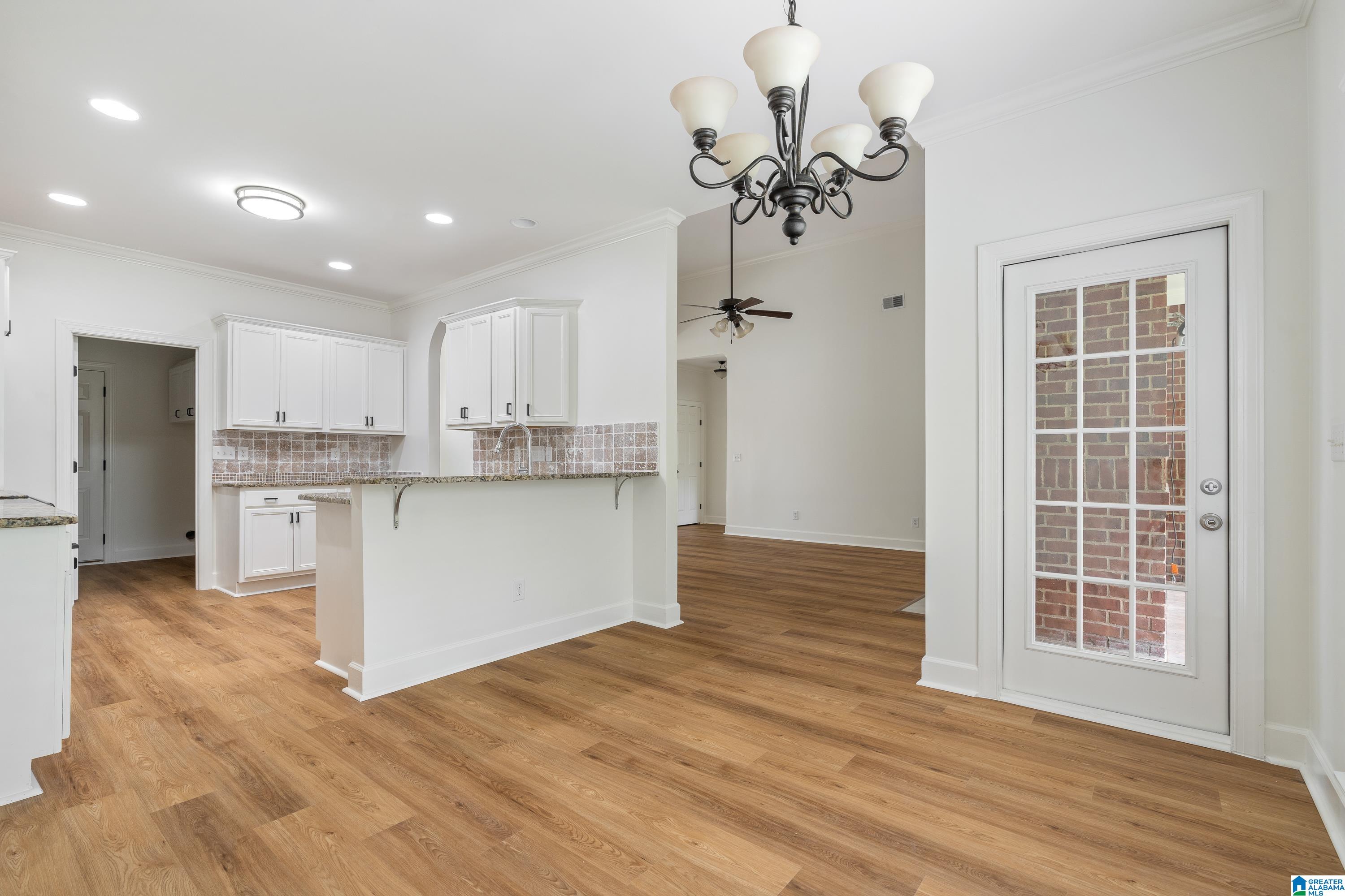 310 Tanglewood Circle Alabaster, AL 35007 - Photo 8 of 41