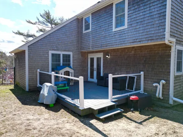 $654,900 | 2 Pisces Lane, Plymouth, MA 02360