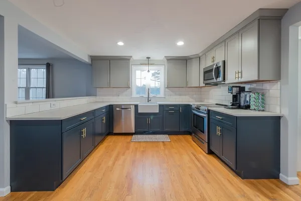 $654,900 | 2 Pisces Lane, Plymouth, MA 02360