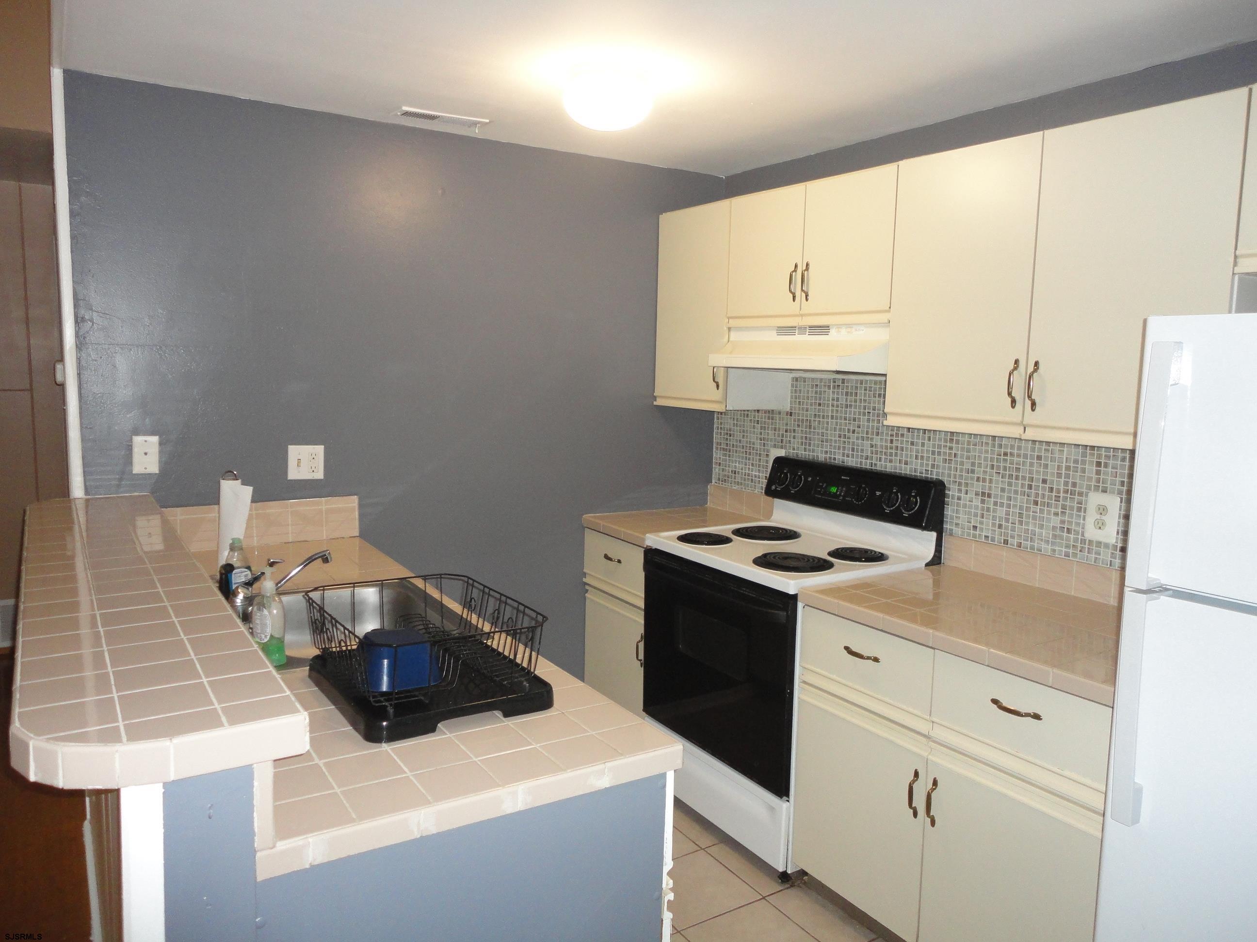 176 Meadow Ridge Road, Unit 187 Galloway Township, NJ 08205 - Photo 2 of 18